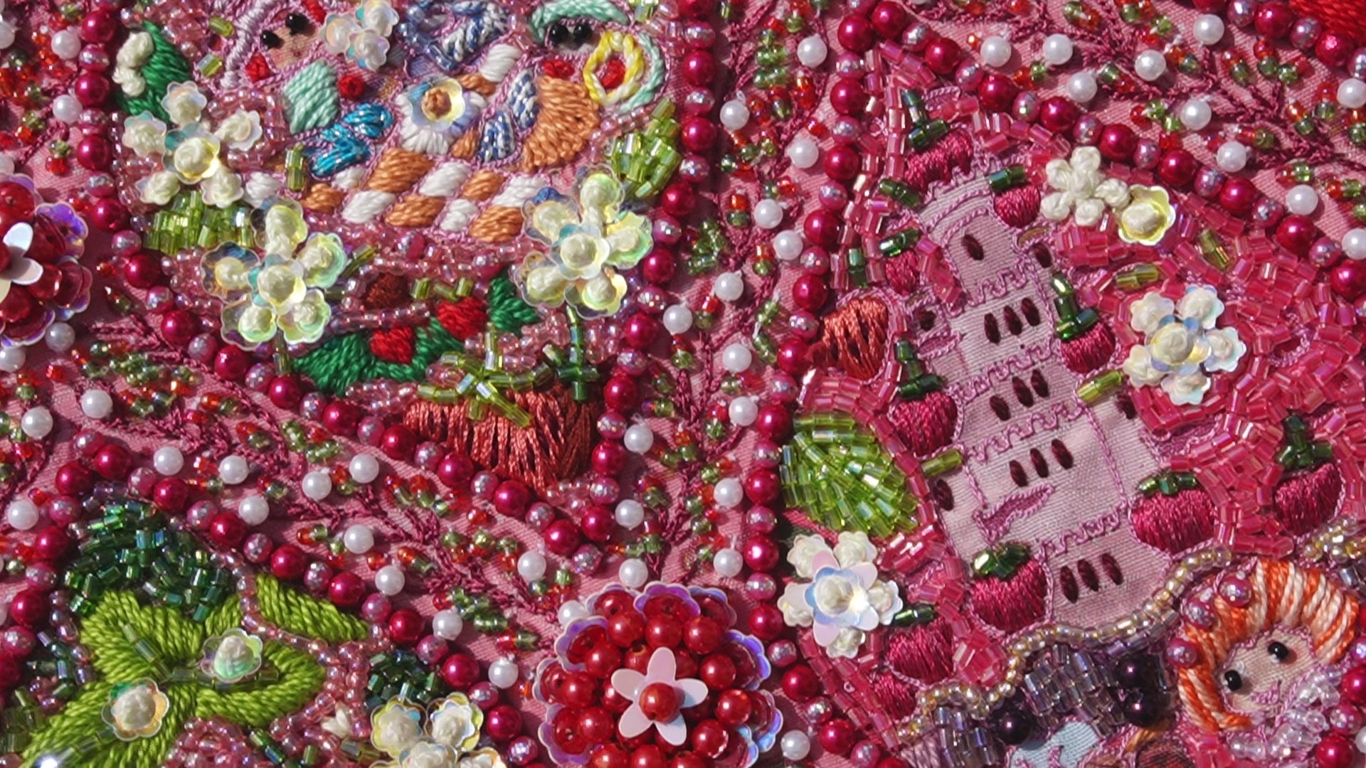 FluffxFlora Strawberry Shortcake (Ready Unstitched)