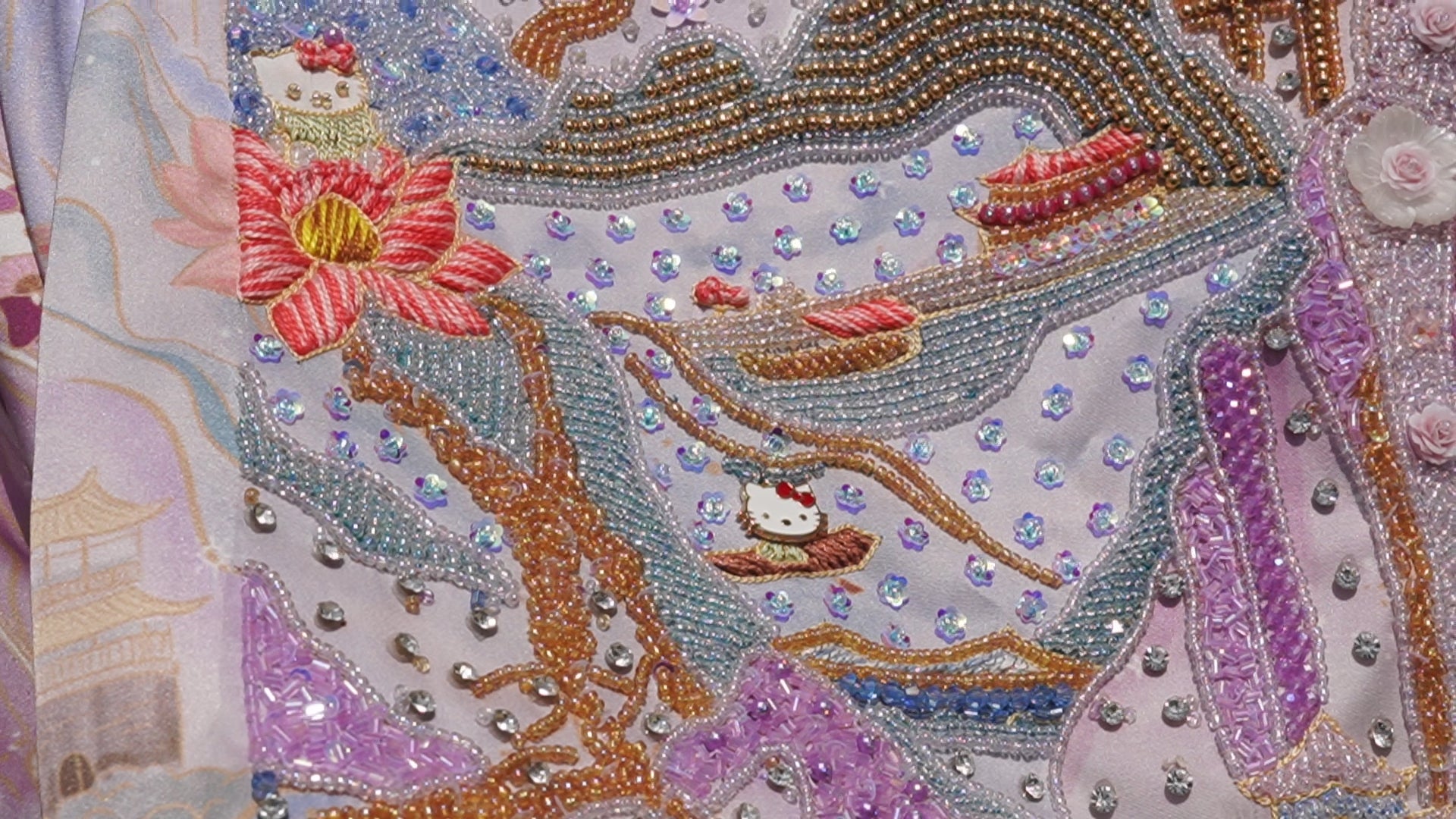 FluffxFlora Hello Kitty in Japan (Ready Unstitched)