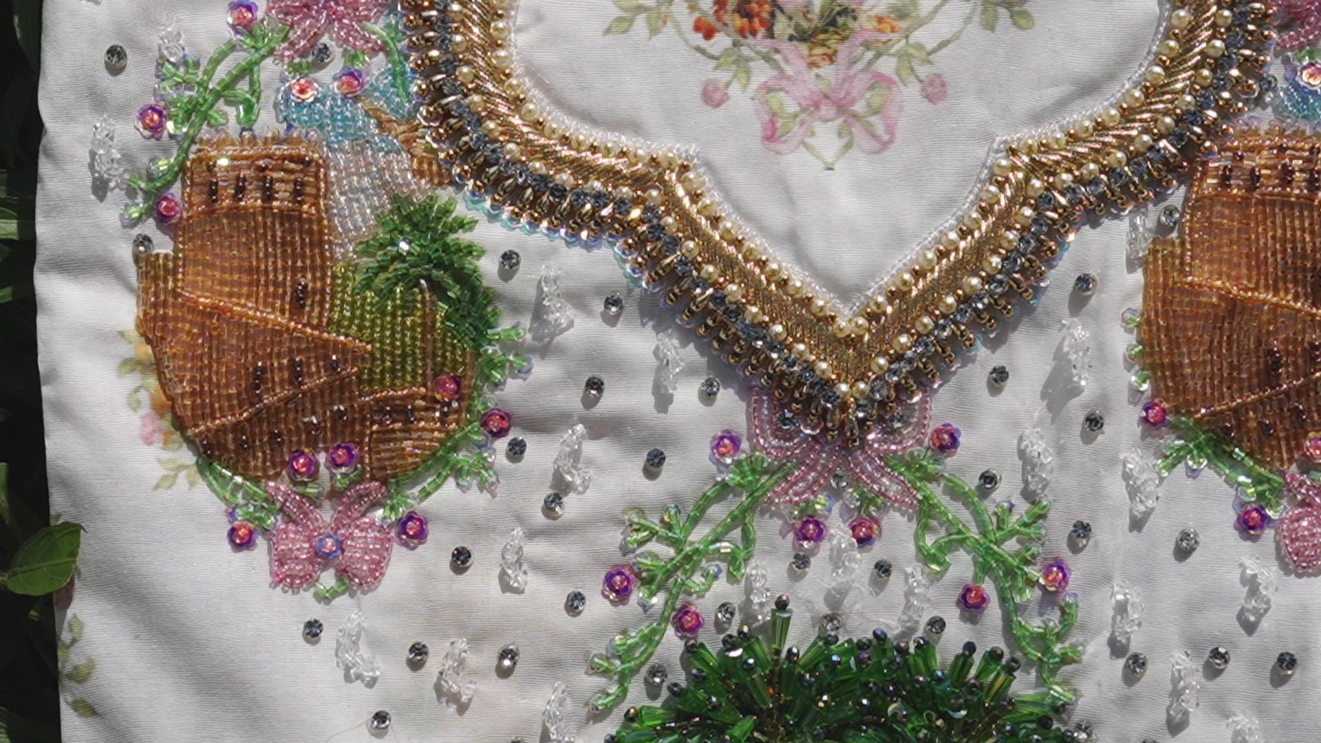 Aam Fabric’s National Day White  (Ready Unstitched)